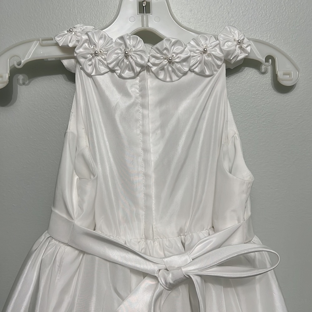 David’s Bridal Flower Girl/ First communion white dress size 7 - Picture 6 of 11